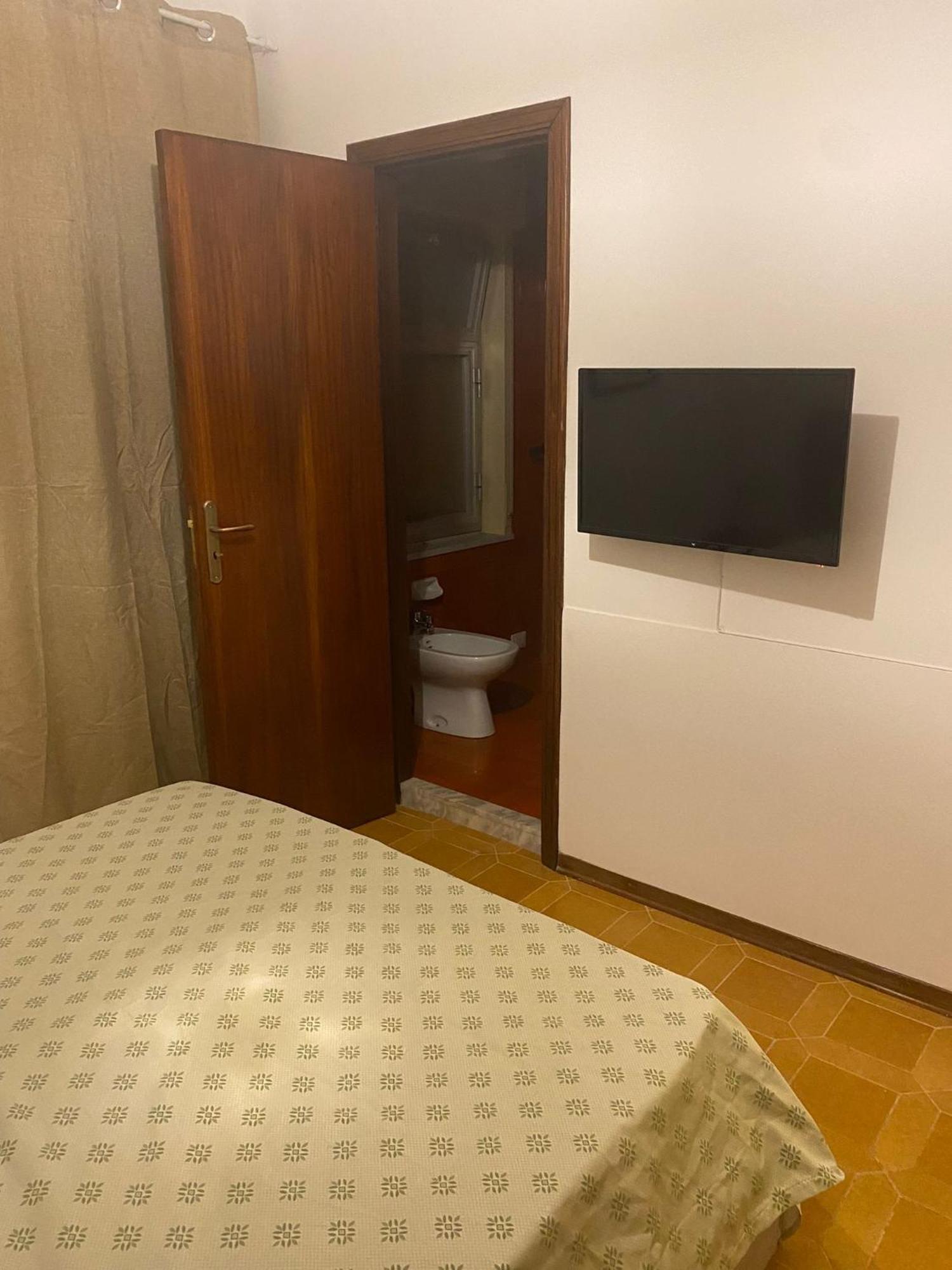 Mi 'Ffaciu E Mi Ricriu Casa Vacanze Кастельмола Экстерьер фото